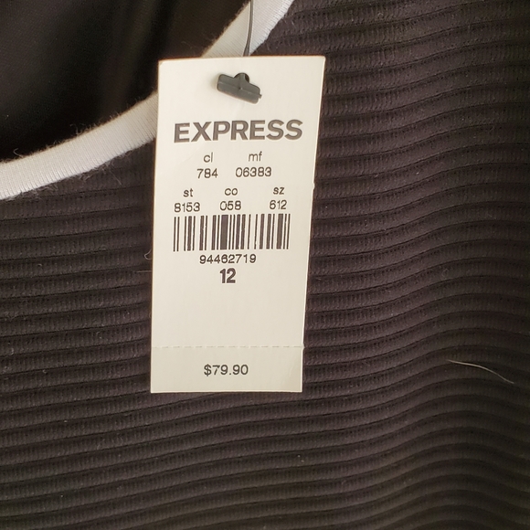 Express dress - Picture 3 of 3